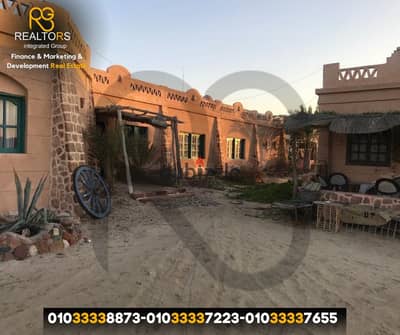 قرية سياحية للبيع 50500م مرسي علم علي البحر مباشرة