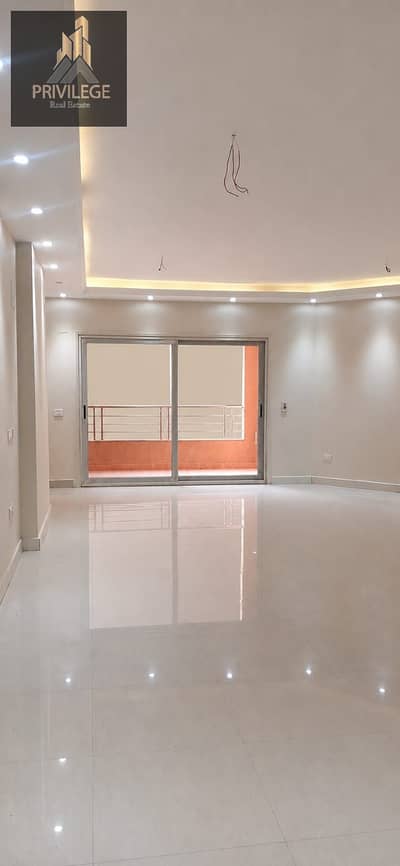 For sale, an apartment 175m in Hayat Degla Compound, Maadi, super lux finishing