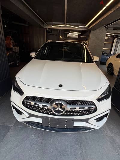 Mercedes-Benz GLA AMG 2025