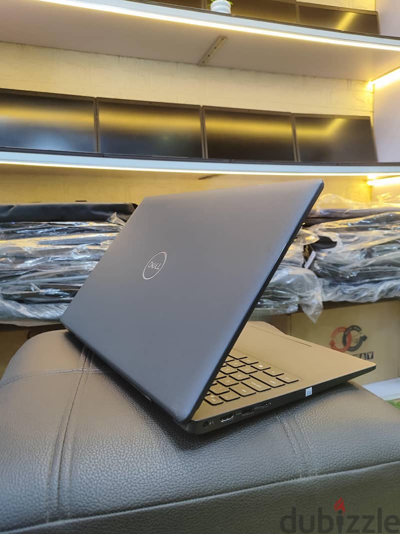 Dell latitude 3520 2