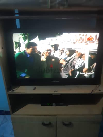 للبيع شاشه سامسونج ٣٢ بوصه  السعر :3300 العنوان :  سنترال المطريه