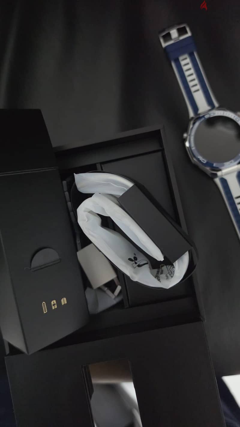 HUAWEI Watch Ultimate 2 3