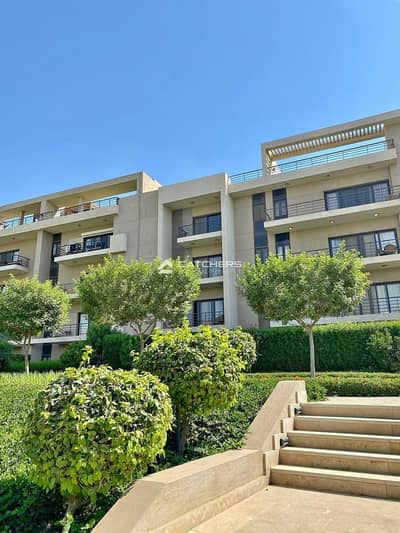 With a 30% discount, receive your apartment immediately and fully finished in the heart of the community, close to Prime Location, close to Palm Hills