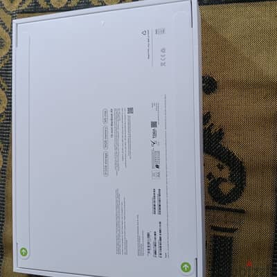 MacBook Air M5 - 13 inch 512Gb 16 Ram keyboard Arabic English