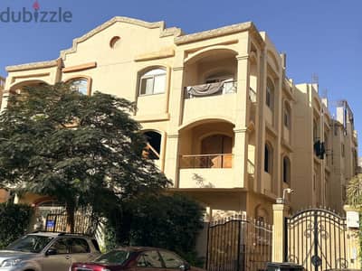 روف سكنى فيلا بالتجمع الأول كمبوند ميراج جاردنز