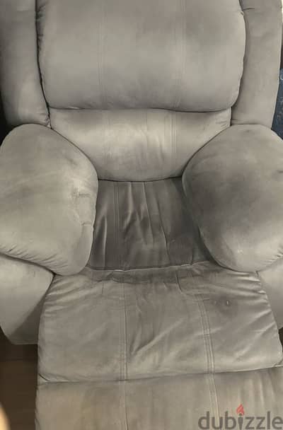 Grey Recliner Chair – Excellent Condition