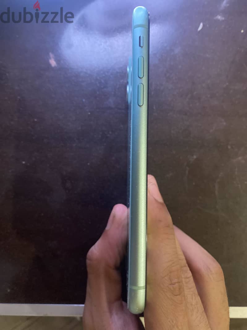 Apple - iPhone 11 4