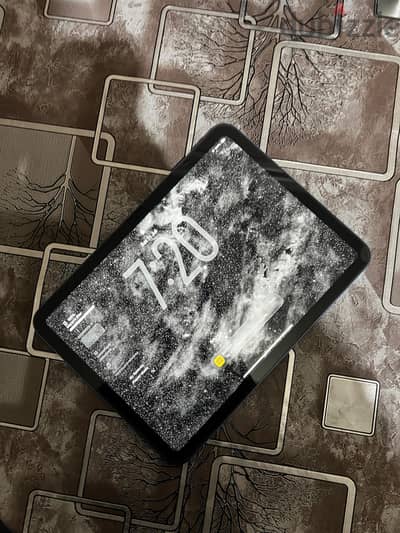 لقطة للبيع: iPad 10th Gen زيرو حرفياً بطارية ١٠٠ ٪؜