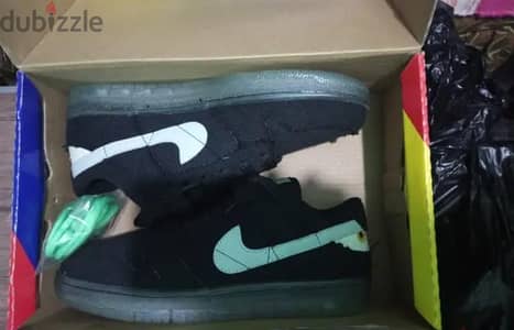 Nike بومه