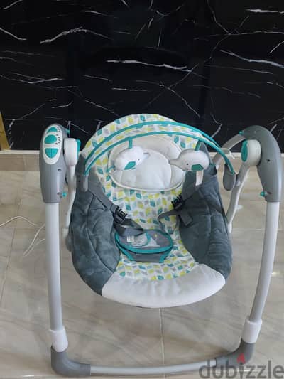 . junior flute baby swing هزاز اطفال استعمال بسيط جدا بحاله الزيرو