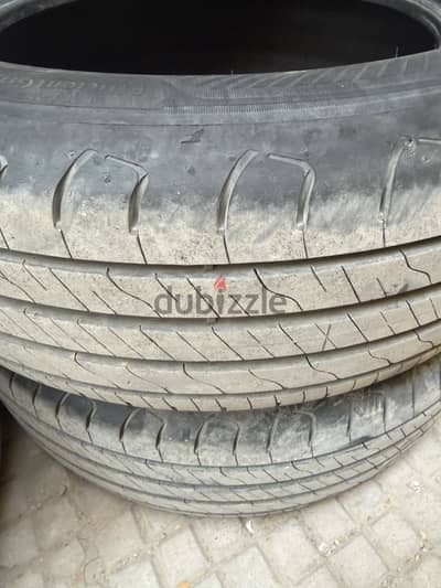اطارات Goodyear. مستعملة للبيع R17 225 60