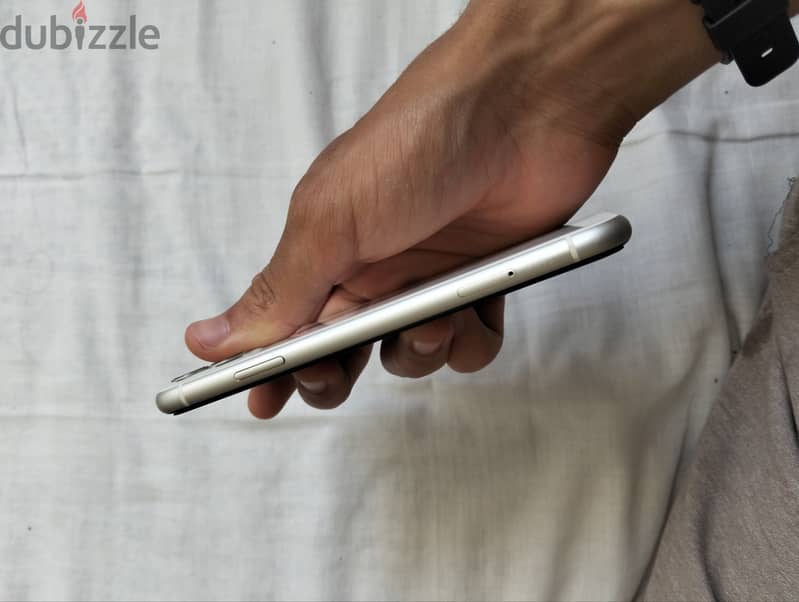 Apple - iPhone 11 3