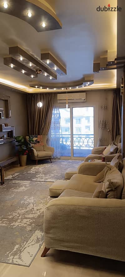 Hot deal Apartment for sale in El Khamayl