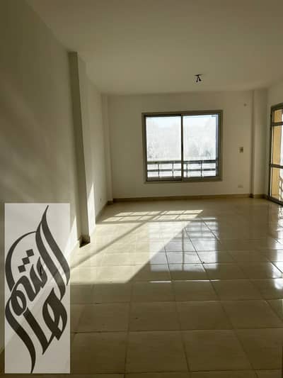 Apartment for sale in Madinaty, 124 sq m 124 sq m apartment for sale in Madinaty | 3 bedrooms | Company finishing | Steps from South Park and services