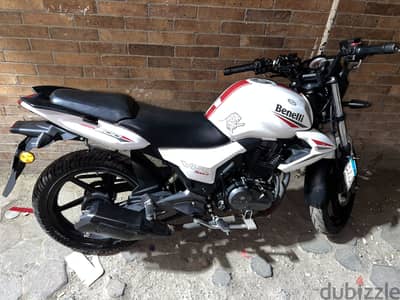 بينلي vlr 200