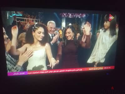 شاشه تورنيدو بحاله ممتازه