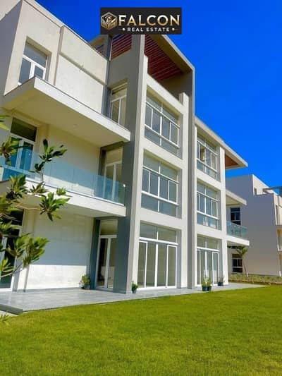 Immediate receipt , super deluxe finishing, lagoon view, apartment for sale in Mazarine next to El Alamein Towers and marina