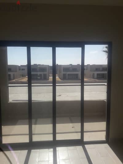 عروض على صيانة أبواب الألوميتال