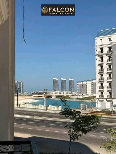 Double View Chalet overlooking the towers and Lake Alamein, ready for immediate occupancy, fully finished, two master bedrooms with dressing rooms, se
