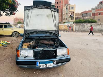 Mercedes-Benz E200 1990