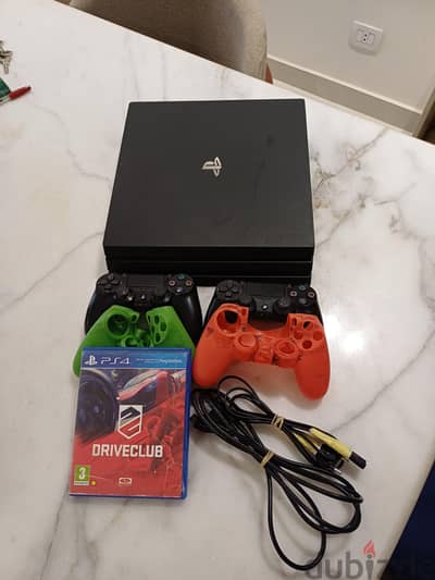 Ps4 Pro-2 controllers