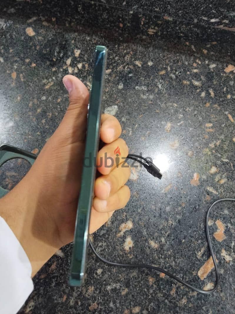 OPPO Reno12 F 7