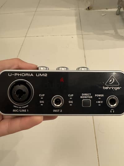 Behringer U-Phoria Studio bundle