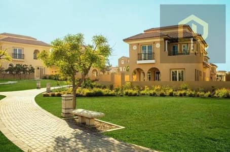 Townhouse for sale in Hyde Park compound prime location near the American University in Cairo AUC