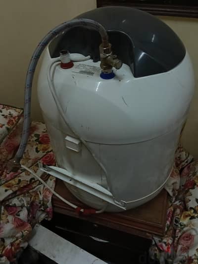 سخان كهربائي 50 لتر