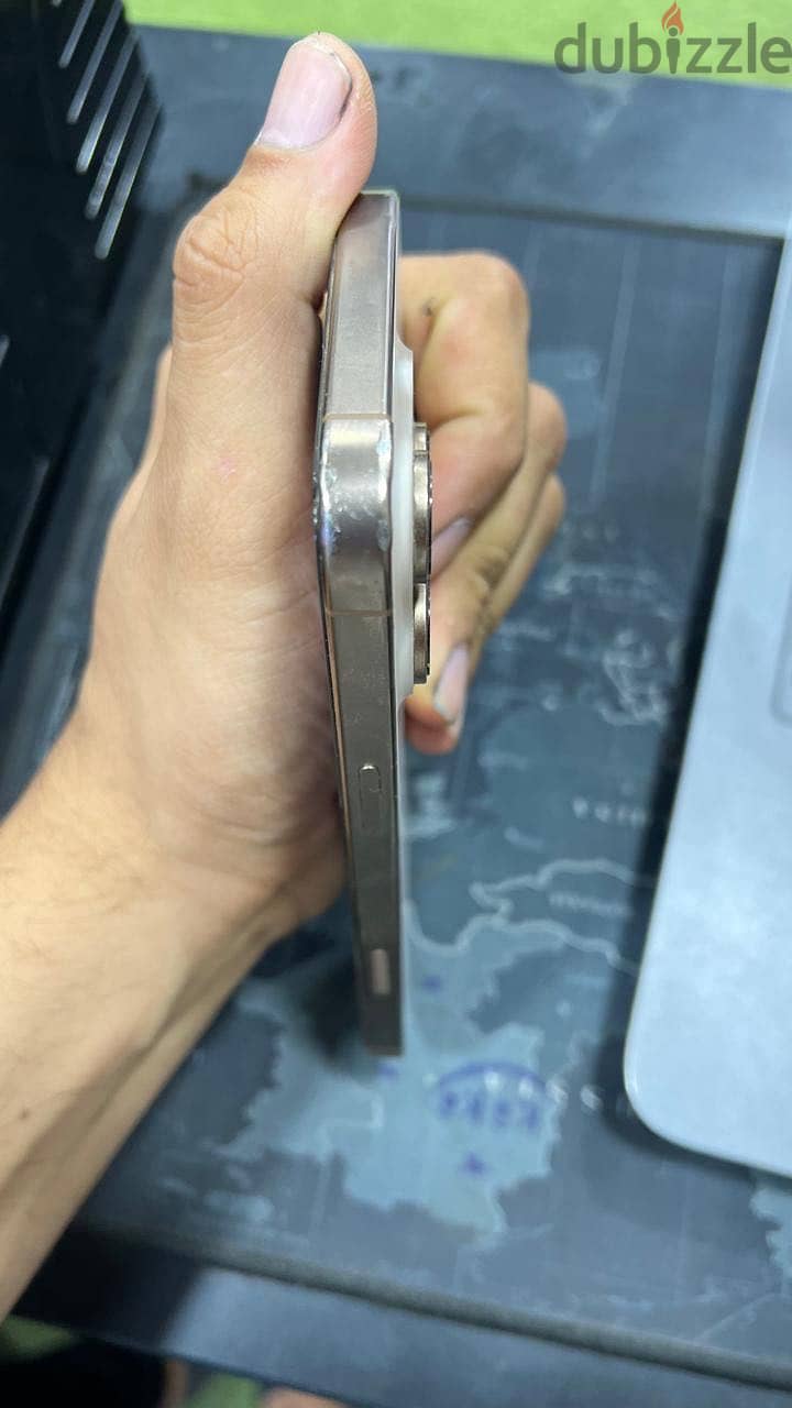 Apple - iPhone 16 2