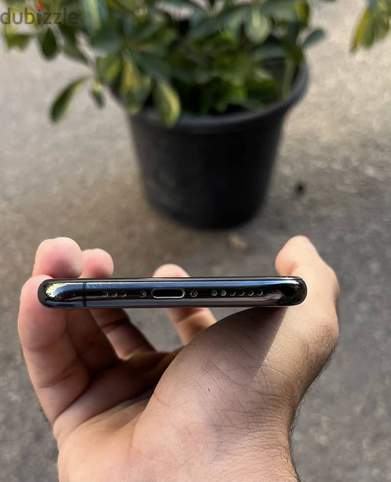 Apple - iPhone XS 2