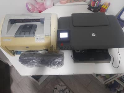 عدد ٢ طابعة hp ليزر جيت  1020  وطابعه وسكنر  ٣٠٥٠