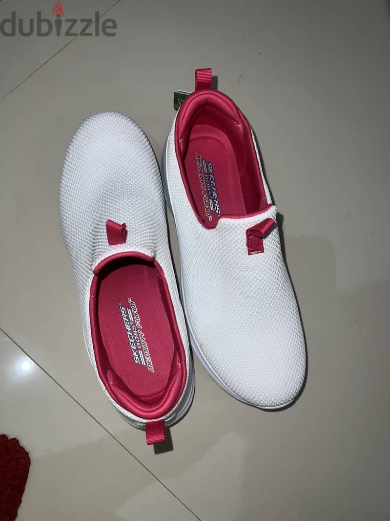 Skecher shoes 3