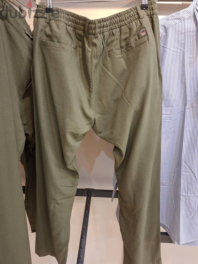 Gant men beige solid Green solid regular fit pure linen trouser 7