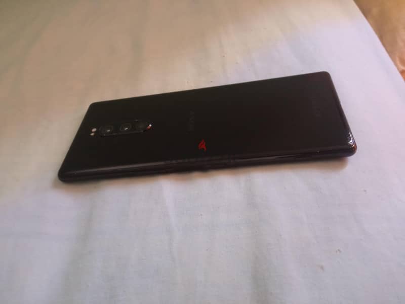 Xperia 1 2