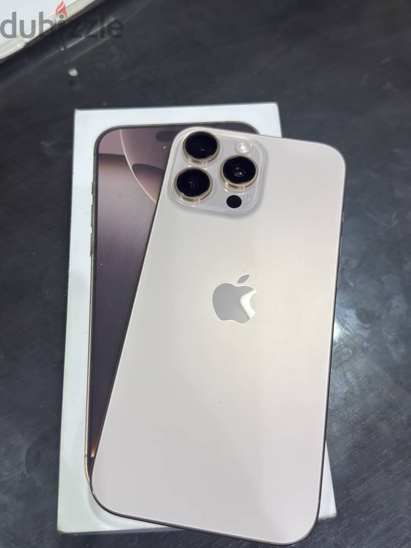 IPhone 16 pro max ٩٨% 4