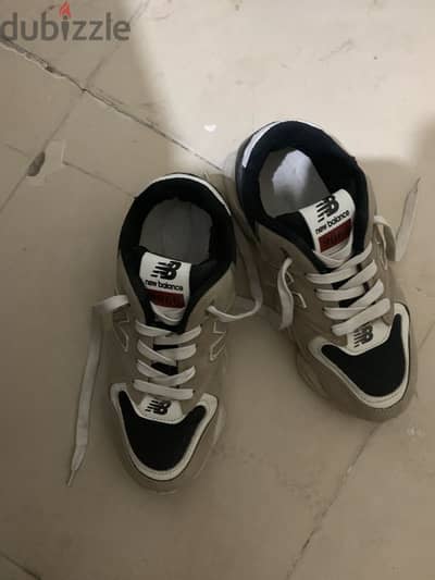 حذاء ماركة new balance
