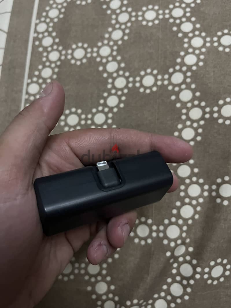 باور بانك انكر للايفون 1