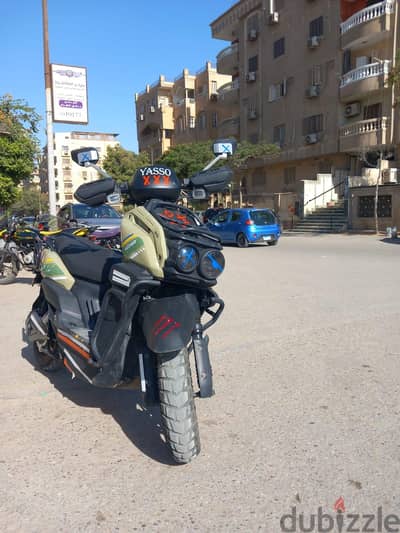 سكوتر كهربائي للبيع مقابل للتفاوض بسعر جيد  keewey keet