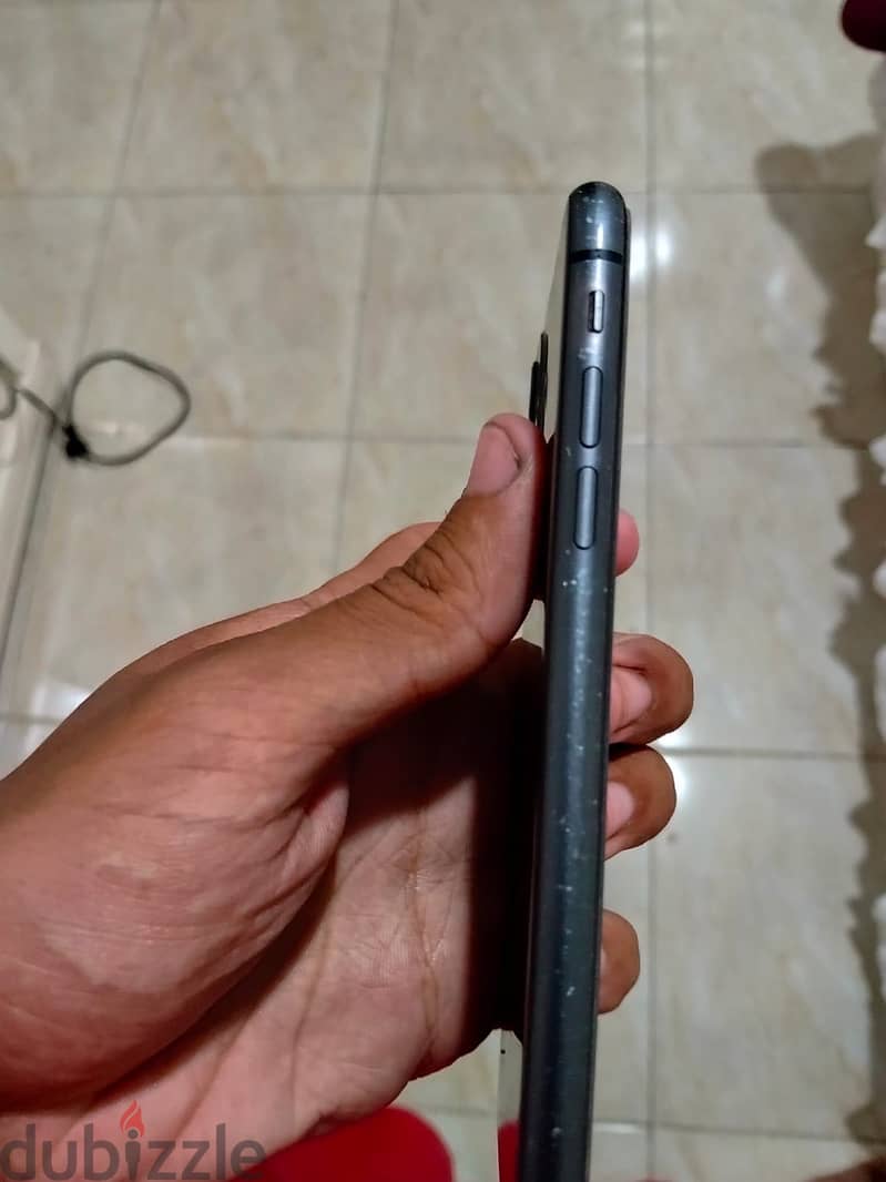 Apple - iPhone 11 4