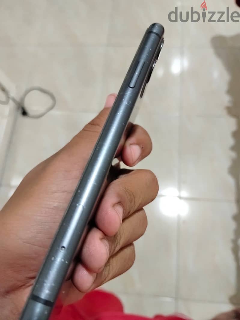 Apple - iPhone 11 6