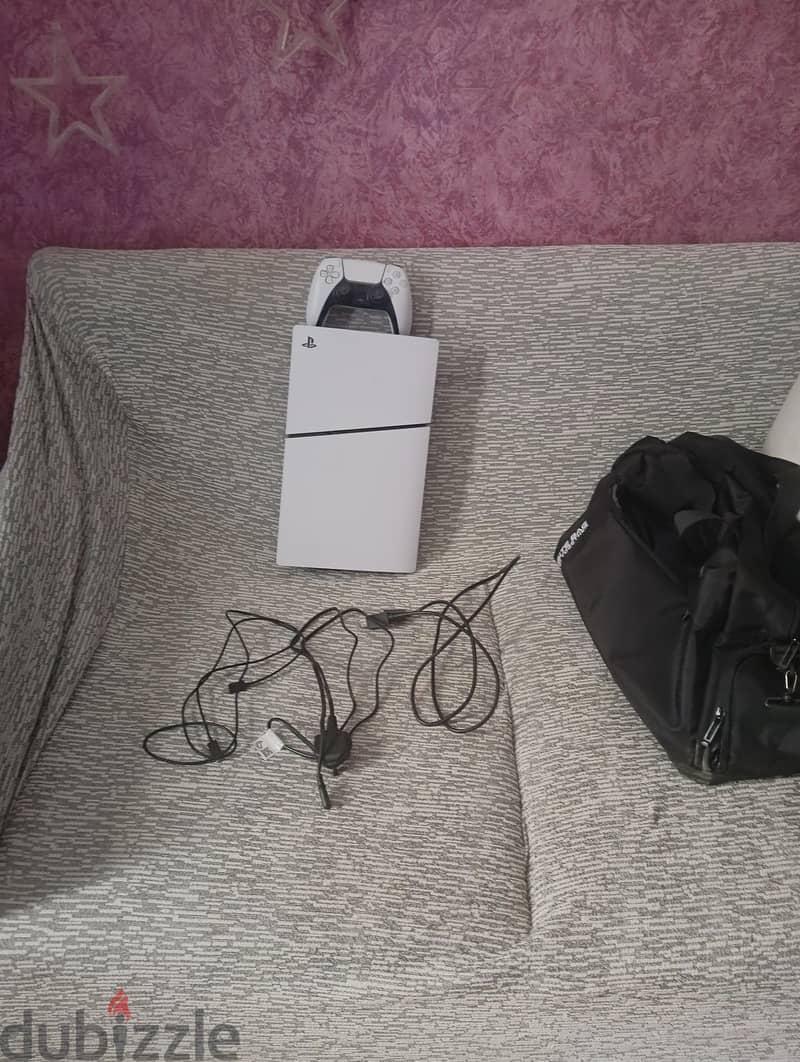 PS5 like New 5