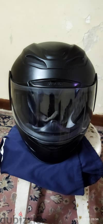 للبيع خوذة ايكون ايرمادا مقاس M