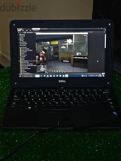 لاب توب للاطفال والاستخدام المتوسط يشغل gta v