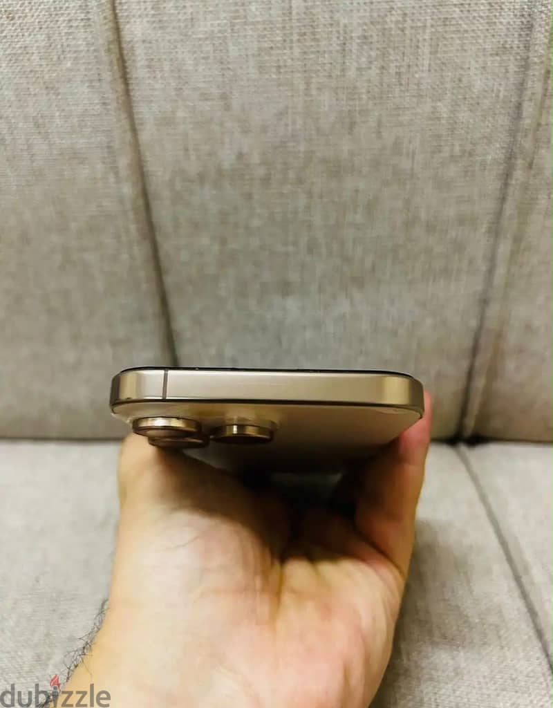 Apple - iPhone 16 Pro Max 3