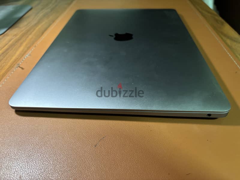 MacBook Air 13-inch (M1) 2
