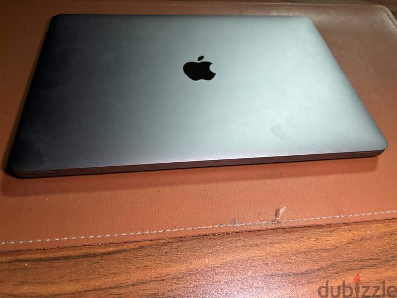 MacBook Air 13-inch (M1) 5