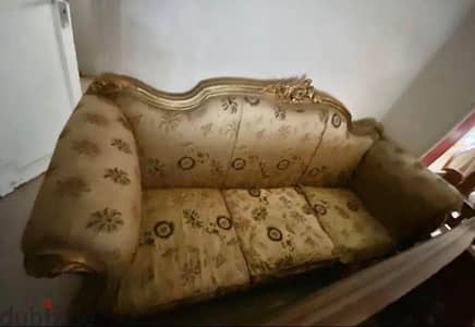 اتنين كنب  زان شغل زمان