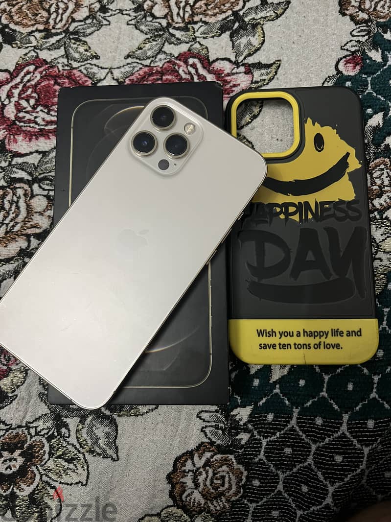 Apple - iPhone 12 Pro Max 3