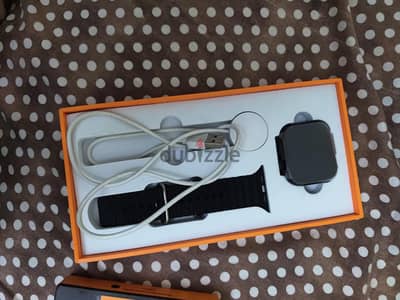 ساعه x8 ultra بحاله جيده جدا جدا الساعه استخدمت ٣ مرات فقط